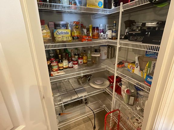 5th image of 15576 Blackbead St