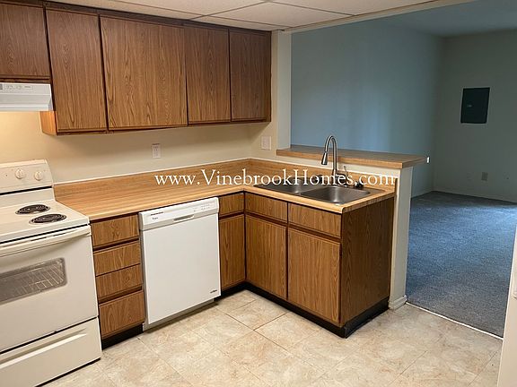 5th image of 2467 Cross Village Dr