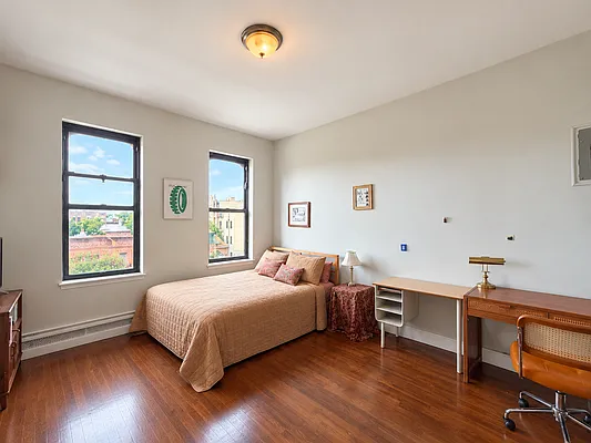 Bedroom, photo 5
