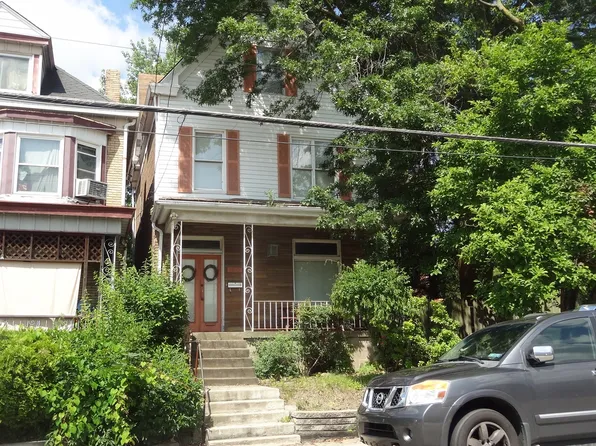 1010 Greenfield Ave, Pittsburgh, PA 15217