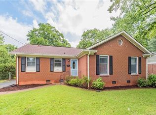2017 Wedgedale Dr, Charlotte, NC 28210