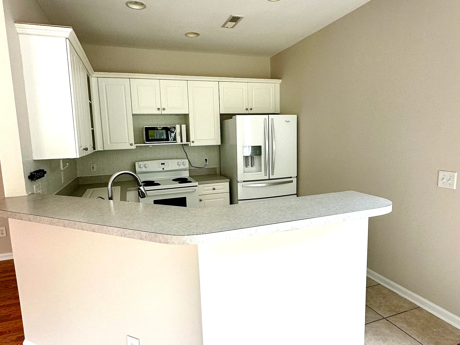 313 Coralstone Ct — Photo 3