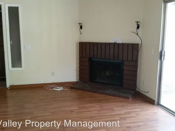 1251 S Meadow Ln APT 186, Colton, CA 92324