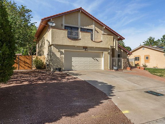 2nd image of 5801 Flor Del Rey NW