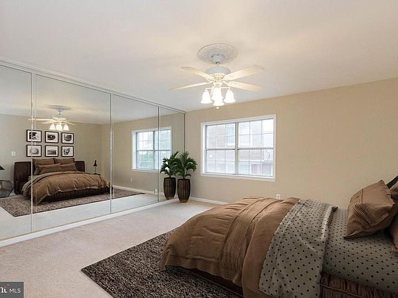 4th image of 9909 Hagel Cir