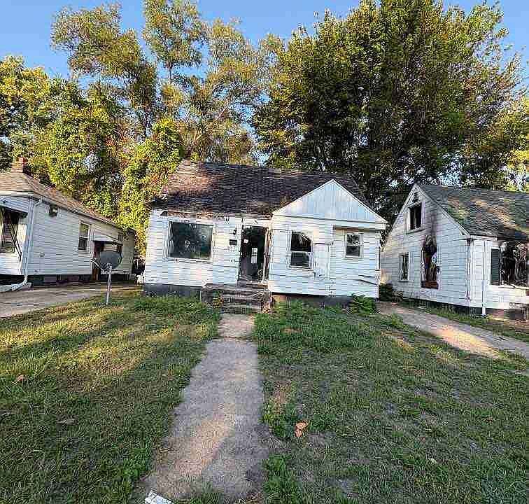 20477 Pinehurst