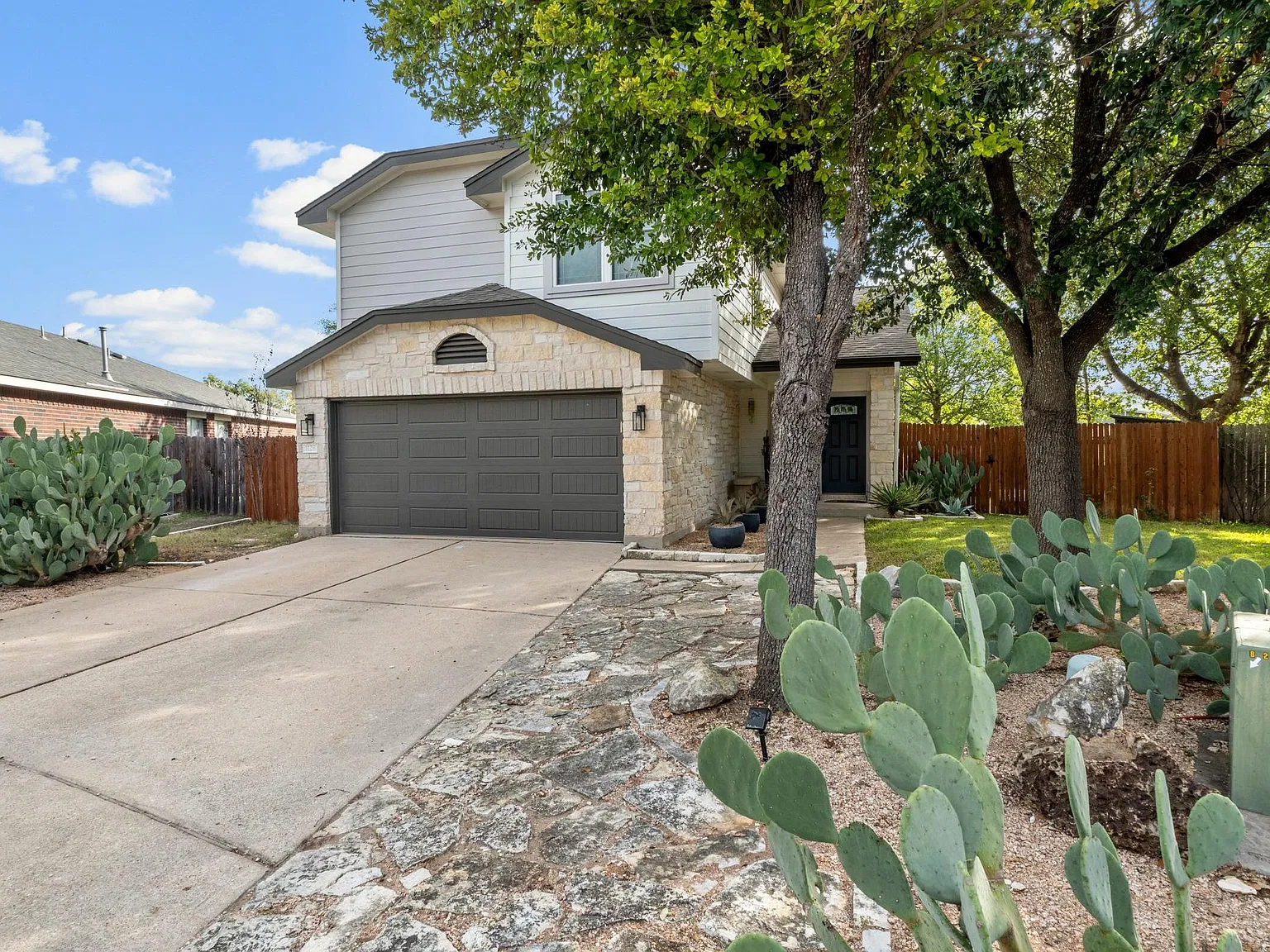 3 bed, 2.5 bath, 1422 sqft, $2,900 — Photo 1