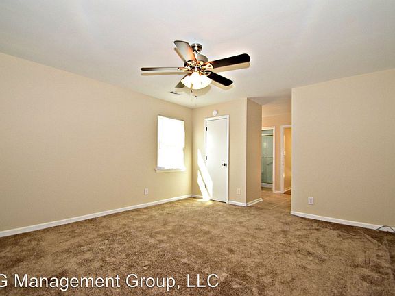 5th image of 10401 Camelback Cres