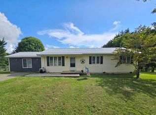 52 Max Ln, Galax, VA 24333