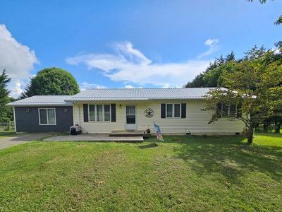 52 Max Ln, Galax, VA, 24333