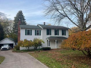 4940 Wolf Rd, Erie, PA 16505