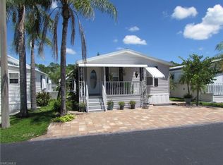 77 Gresham Ln, North Fort Myers, FL 33903