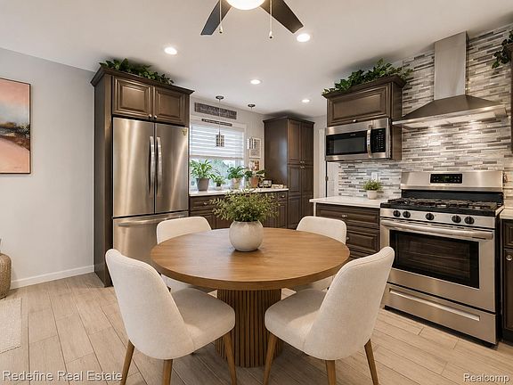 2nd image of 50340 Helfer Blvd