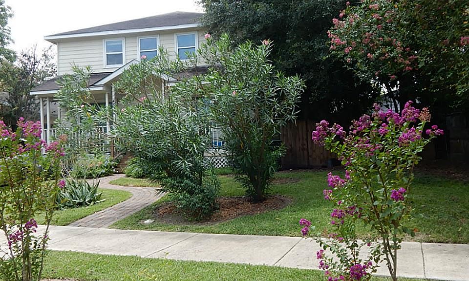 1st image of 4506 Park Dr
