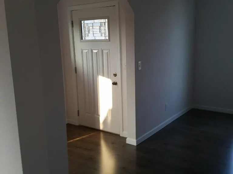 5402 S Junett St — Photo 2