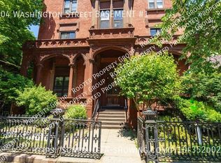 204 Washington St APT 1, Troy, NY 12180