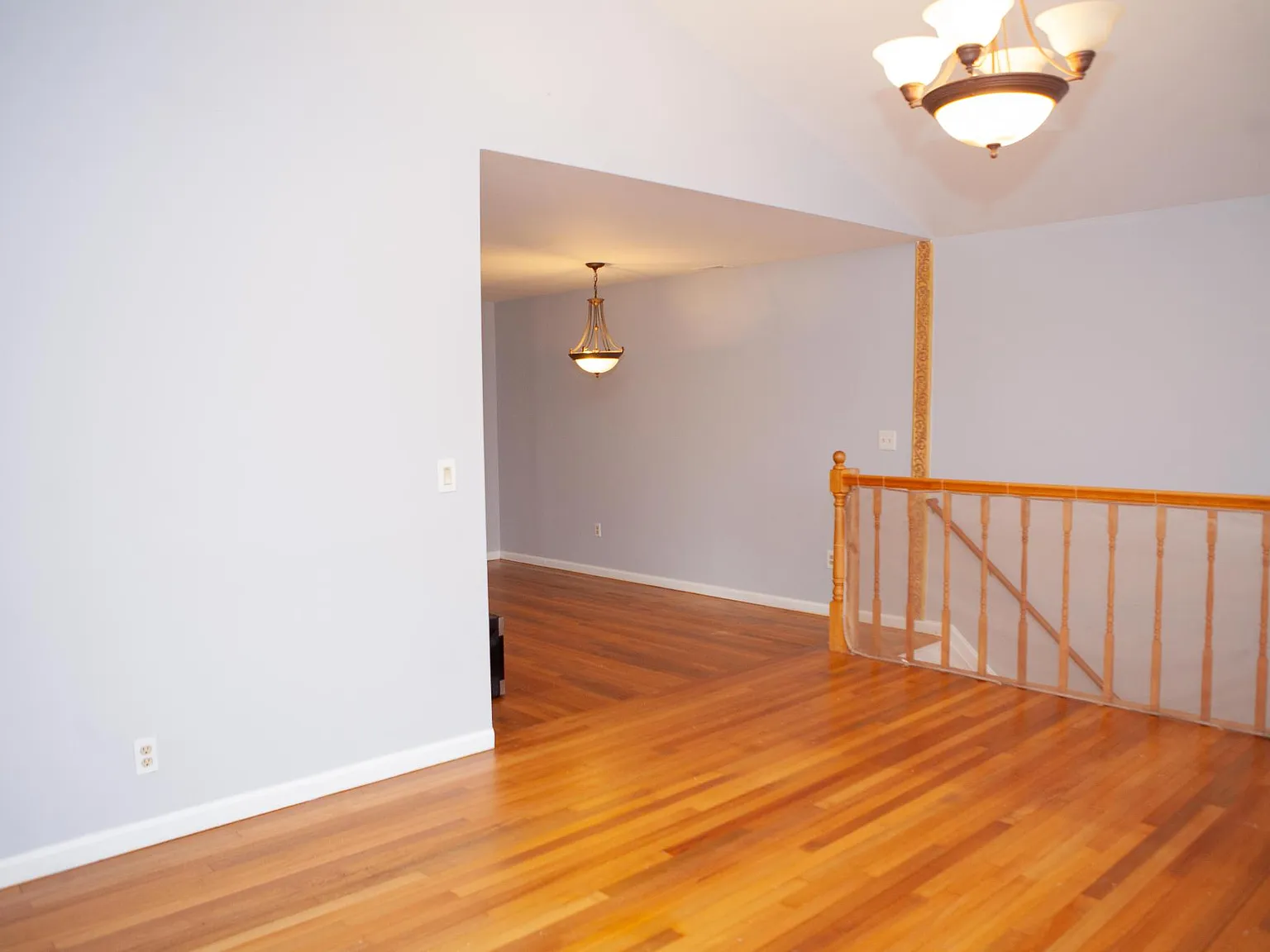 3 bed, 2103 sqft, $2,800 — Photo 1