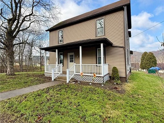 3rd image of 1002 Jefferson St