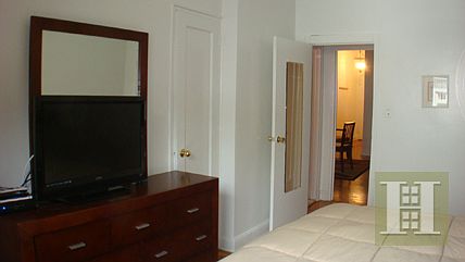 3rd image of 51 E 73rd St APT 4B