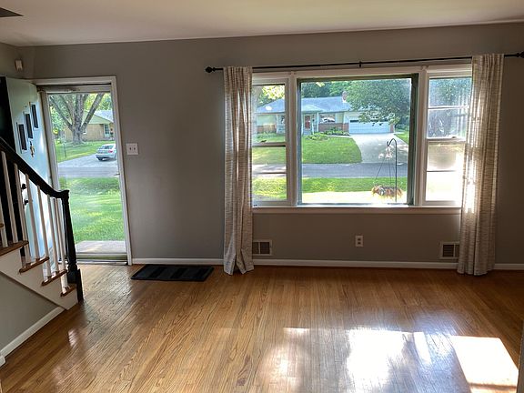 Living room and sunshine