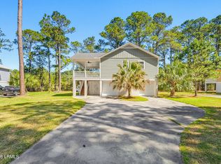 35 Downing Dr, Beaufort, SC 29907
