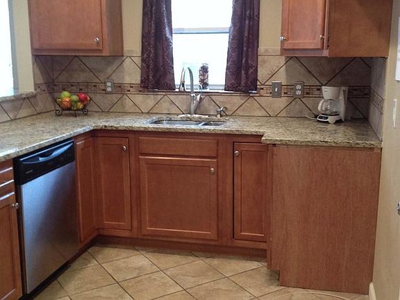 5th image of 1240 Westminster Dr