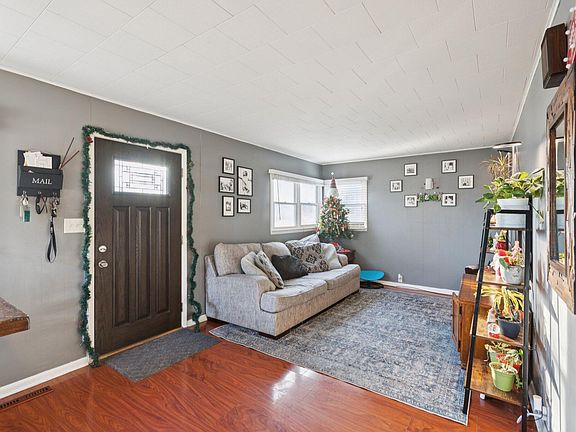 2nd image of 2528 Avenue F