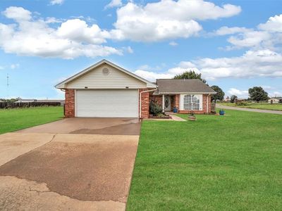 506 Russell Ave, Cordell, OK, 73632