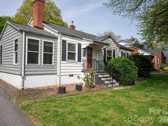 2nd image of 1339 11th St NW