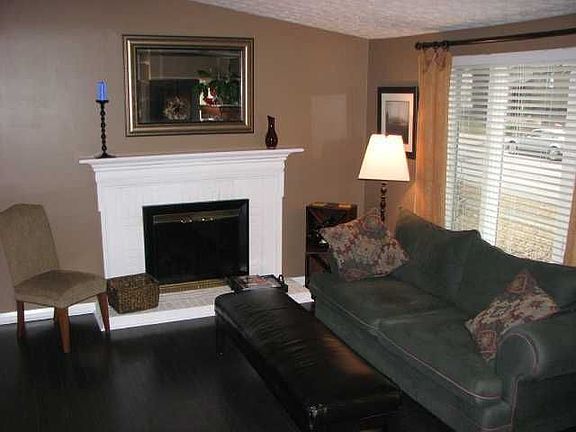 5th image of 3136 Delburn Ave
