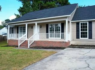 92 Garden Pond Dr, Lexington, SC 29073