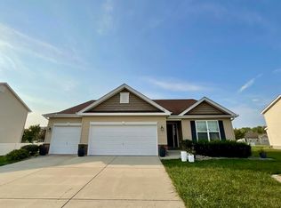 3521 Barton Dr, Shiloh, IL 62221