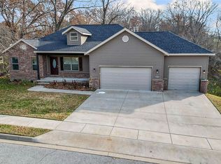 1070 Nemett Cir, Pea Ridge, AR 72751