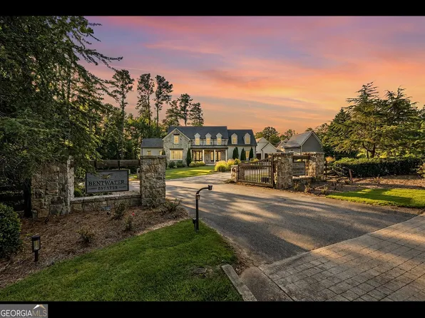 1530 Redd Rd, Milton, GA 30004