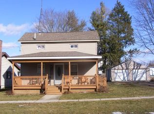126 N Franklin St, Maple Rapids, MI 48853
