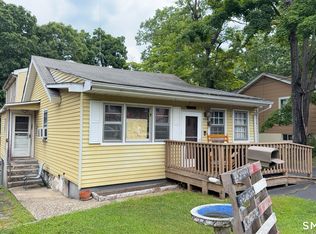 39 Emma Rd, Stamford, CT 06905
