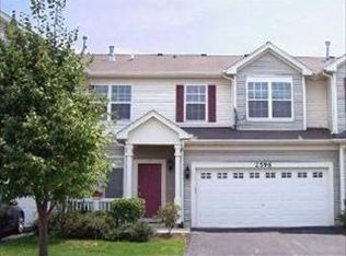 2596 Hillsboro Blvd, Aurora, IL 60503