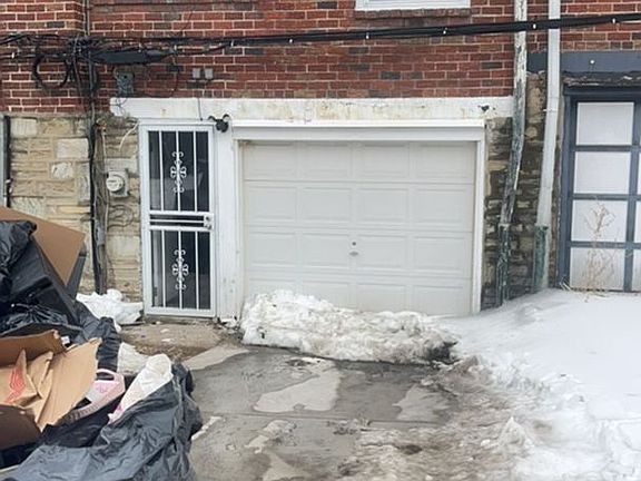 3rd image of 351 E Claremont Rd