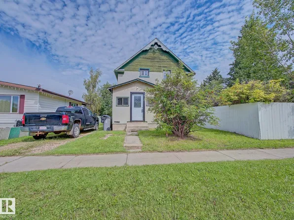 5414 52nd Ave, Lamont, AB T0B 2R0
