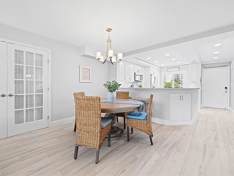 10684 Gulf Shore Dr #205 — Photo 12