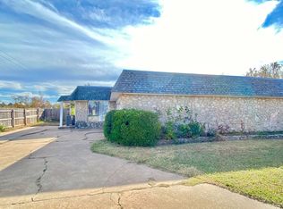 2900 Pine Ridge Rd, Oklahoma City, OK 73120