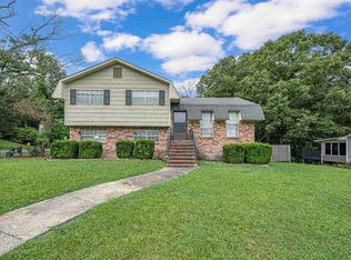 1001 Ryecroft Cir, Pelham, AL 35124