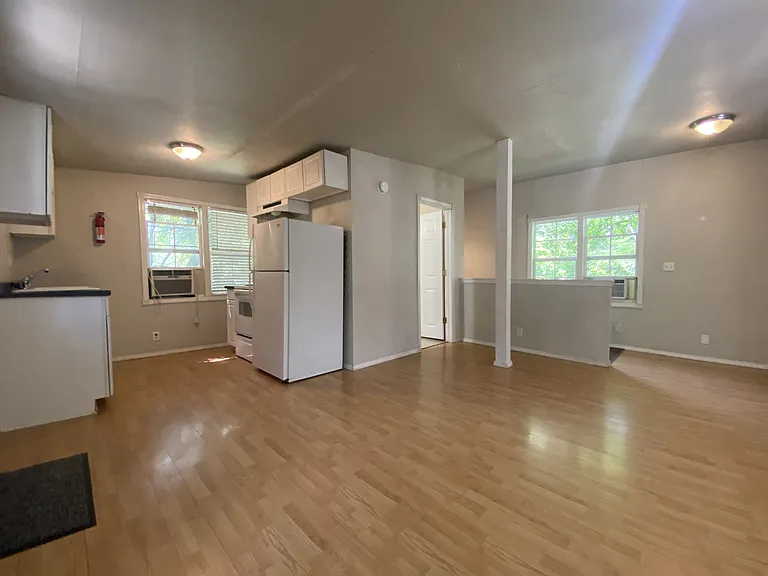 474 Elm Ave #4 — Photo 8