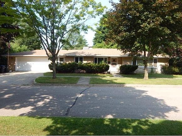 1st image of 705 S Smalley St