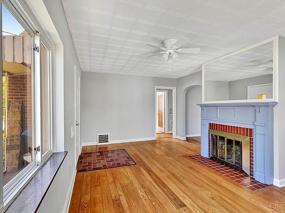 2nd image of 3837 Marburg Ave