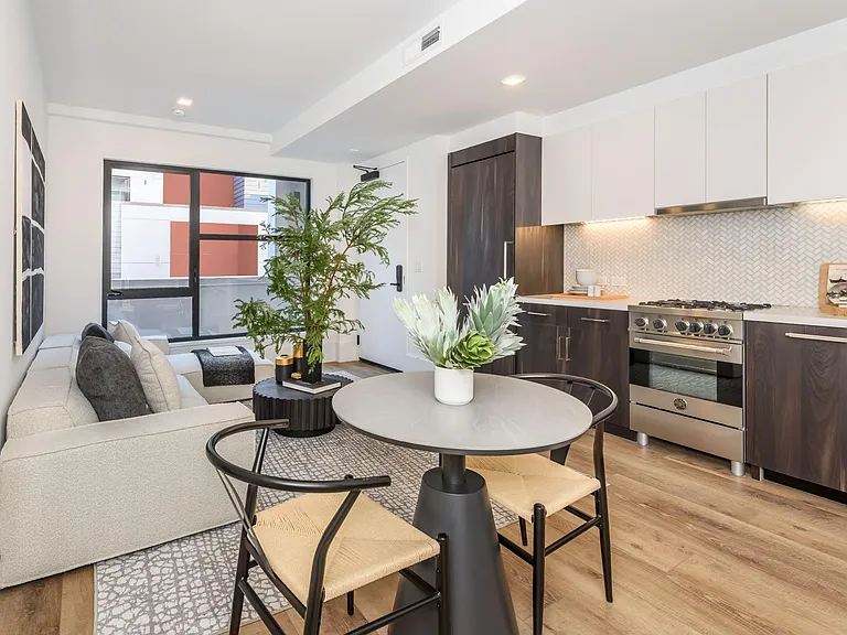 1288 Howard St #330 — Photo 1