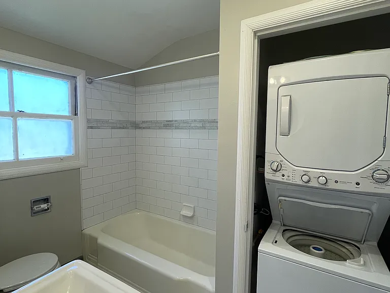 2237 N St #B — Photo 6