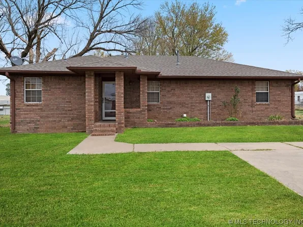 10160 Pierce Ave, Okmulgee, OK 74447