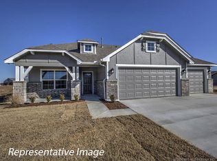 12445 S Oxford Ave, Bixby, OK 74008
