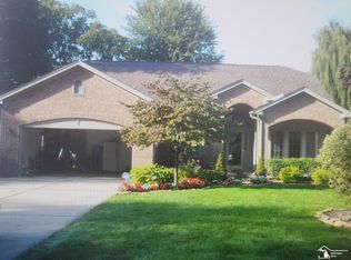 2423 Glenda Dr, Monroe, MI 48162